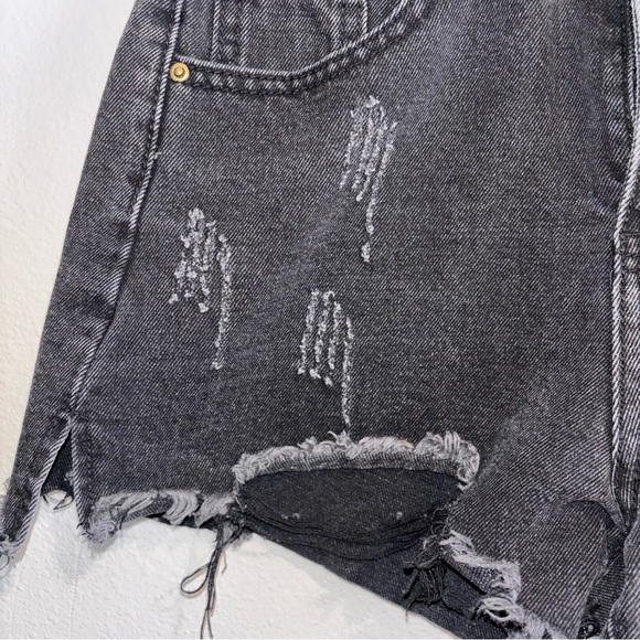 FALMER HERITAGE Jean shorts with distress Size S - Picture 2 of 6